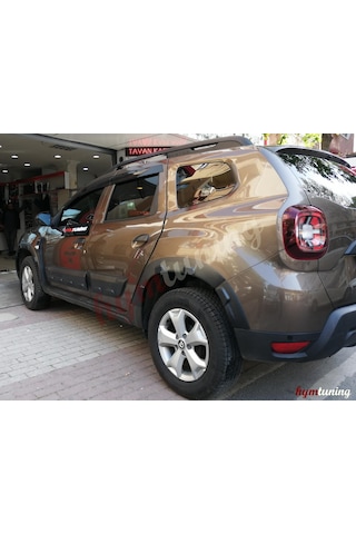 Dacia Duster Cam Rüzgarlığı Mugen Tip 2018-Sonrası Parlak Siyah I