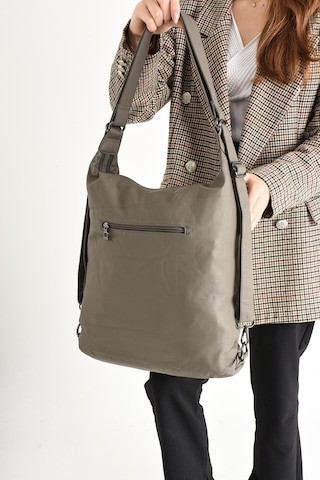 571 Collections Yıkanmış Deri Hem Sırt Hem Omuz Çantası Vizon Model: 571-9-10a - Vizon