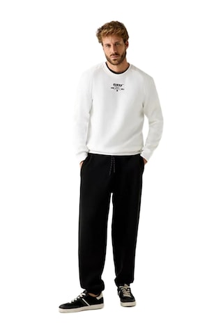 Guess Z5bq00kcns2 Ryota Cn Erkek Sweatshirt Beyaz