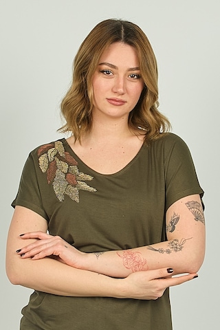 Ella Camelia Kadın Desenli Sırt Detaylı Kısa Kol Bluz 20e065 Haki