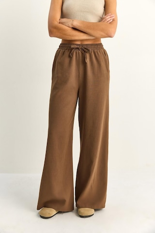 Shade Kadın Beli Lastikli Cep Detaylı Bol Keten Pantolon Yp5562 60286109 - Kahve