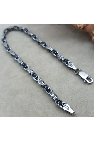 Bir Gümüş Aşkı 925 Ayar Gümüş Kenarı Taşlı Yeni Model Bileklik