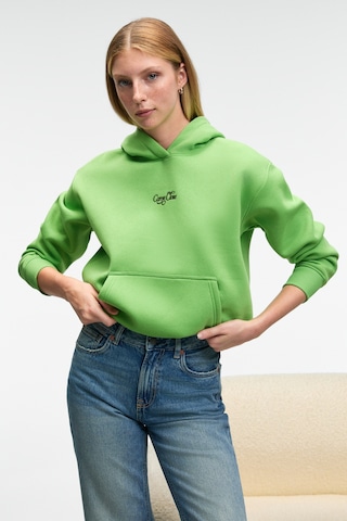 ETHIQUET ME UREA Kadın Nakışlı Kapüşonlu Comfort Fit Fıstık Yeşili Sweatshirt