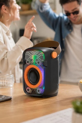 Delux Serisi Kablosuz Ses Kutlama Müzik Bluetooth Hoparlör Rgb Işıklı 10w D77 Siyah