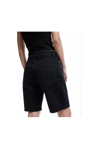 Koton Taş Detaylı Cepli Pamuklu Straight Fit Jean Kapri Şort Siyah 5sal40289md Siyah