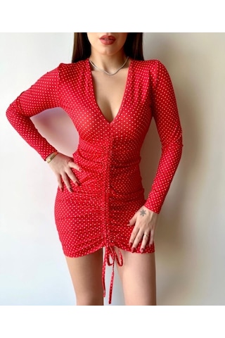 Kadın V Yaka Önü Asansör Büzgü Detay Fırsat Ürün Puantiyeli Mini Elbise Kırmızı