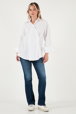 Lela Regular Fit Klasik Yaka Bağlamalı Uzun Kollu Bayan Gömlek 6834987 Beyaz