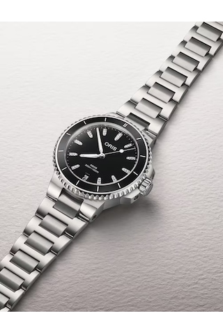 Oris Aquis Date Diamonds 36.5 Mm Otomatik Saat 01 733 7792 4194-0 Siyah
