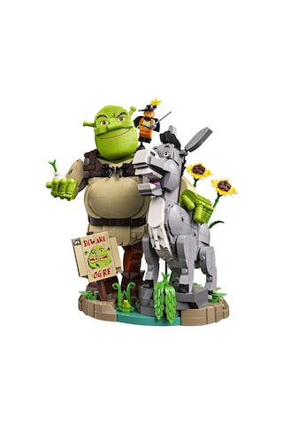 LEGO® Shrek: Şrek, Eşek ve Çizmeli Kedi 72423 - Yetişkinler için Minifigür İçeren Dekoratif Model Yapım Seti (1403 Parça)