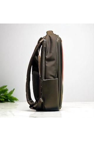 Laptop Gözlü Deri Görünümlü İnce Tasarımlı Sırt Çantası Baggaj S24115 Siyah