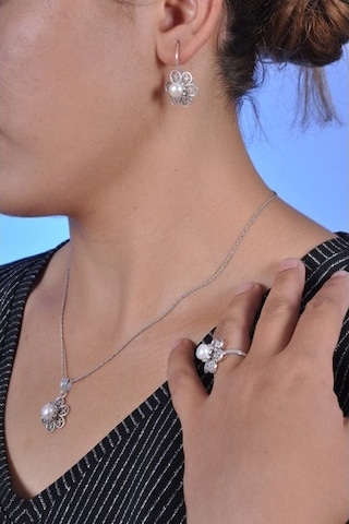 Inci Taşlı Papatya Model Oksitli Telkari Gümüş Üçlü Set