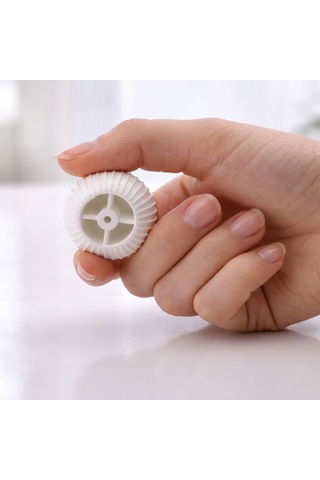 15 Adet Sert Plastik Düğme Yuvarlak Top Çizgili Beyaz Dolap Mobilya Mutfak Dolabı Çekmece Kulbu Kulpu Kulplar