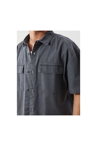 LC Waikiki Lcw Jeans Rahat Kalıp Kısa Kollu Erkek Jean Gömlek Gri Rodeo