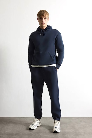 Defacto Regular Fit Kapüşonlu İçi Yumuşak Tüylü Kanguru Cepli Basic Sweatshirt X8283az26aunv146 Lacivert-nv146