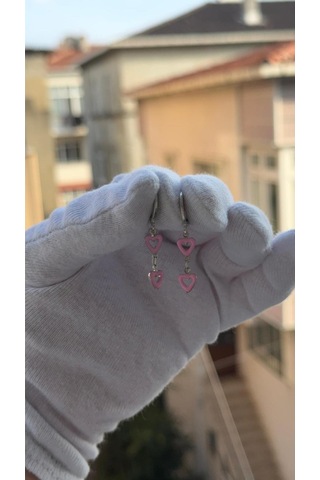 Kadın Gümüş Renk Pembe Kalpli Şık Tasarım Sallantılı Küpe Gümüş