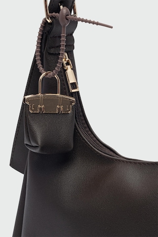 Guts Charmlı Salaş Omuz Çantası Kahve Kahverengi - Siyah - Bej