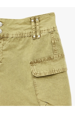 Koton Normal Bel Cep Detaylı Düğmeli Pamuklu Denim Kargo Cepli Carpenter Mini Şort Etek Haki 7wal70006mw
