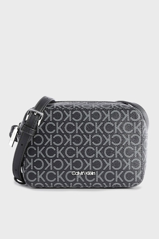 Calvin Klein K60K610294 0GJ Kadın Çanta - Siyah Calvin Klein K60K610294 0GJ Kadın Çanta - Siyah