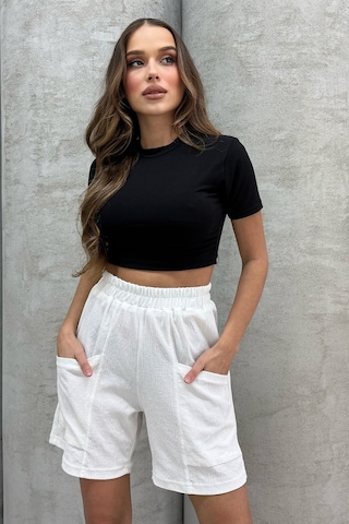Lesa Wear Yüksel Bel Bol Kesim Keten Görünümlü Çift Cepli Şort Beyaz