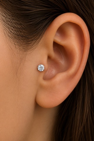 Sertifikalı 316l Çelik Yuvarlak Tektaşlı Dört Tırnaklı Premium Gümüş Renk Tragus Ve Helix Piercing