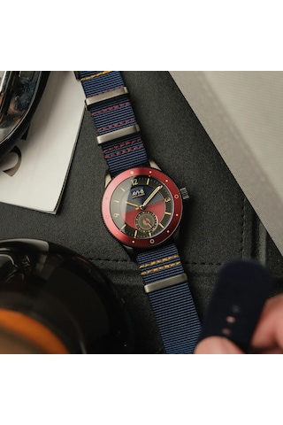 Avı-8 Flyboy Airmaster Sector Av-4112-04 Erkek Kol Saati Altın