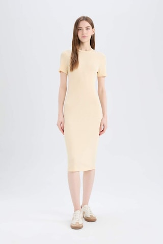 DeFacto Bodycon Vücudu Saran Bisiklet Yaka Fitilli Kaşkorse Kısa Kollu Midi Elbise E6926AX25SPYL251