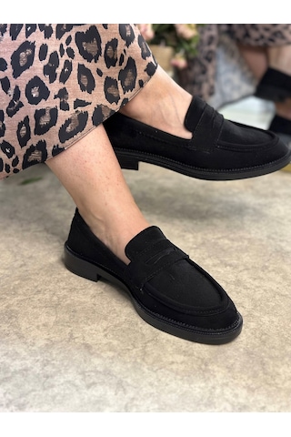 Günlük Kadın Düz Loafer Klasik Desenli Taban Zincirli Oval Burunlu Makosen Sade Şık Ayakkabı 130 Siyah- Süet