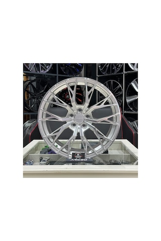 18 İnç 5x112 Arceo Roma Silver Jant Modeli 4adet