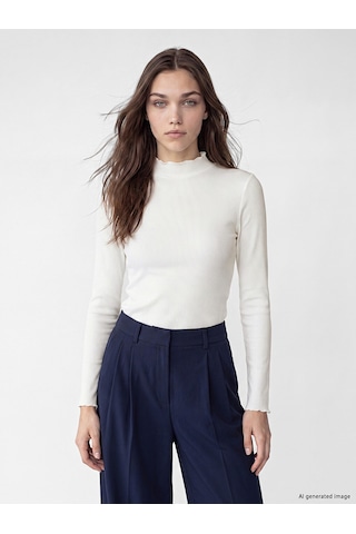 Lcw Modest Beyaz Dik Yaka Kadın Fitilli Body