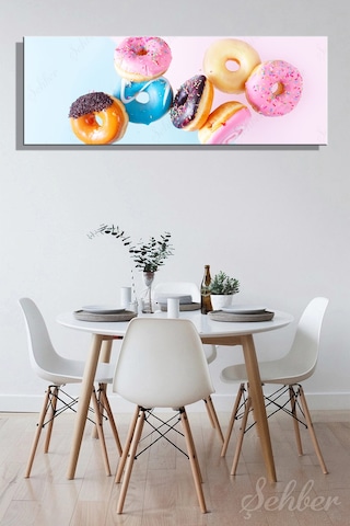 Pembe, Mavi, Çikolatalı Ve Sade Renkli Glazürlü Ve Granüllü Donut'lar Yatay Kanvas Tablo 4042 Çok Renkli
