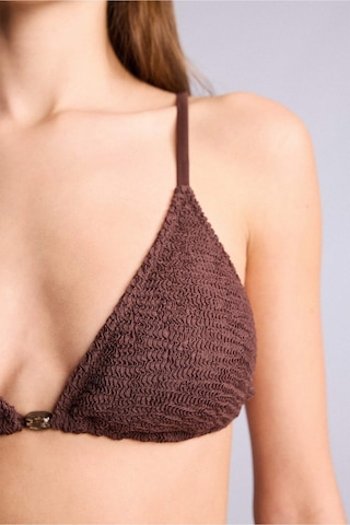 Defacto Regular Fıt Kırışık Dokulu Kumaş Kahverengi Bikini Üstü E0205ax26smbn341 Kahve-bn341
