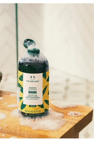 The Body Shop Banana Besleyici Şampuan 400 Ml Tüm Saç Tipleri