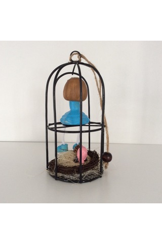 Kafeste Oturan Kız Biblo Mavi Diğer