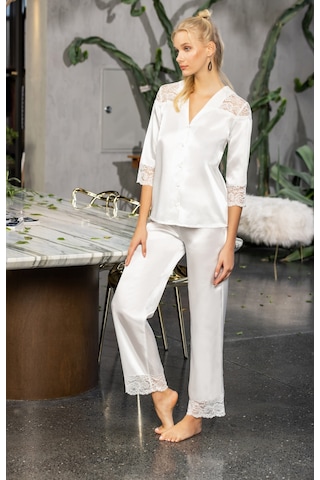 Laperissa Kadın Beyaz Saten Düğmeli Pijama Takımı Dantel Detaylı, Şık Ve Rahat 2 Li Set Beyaz