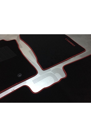 Toyota Corolla Uyumlu Kırmızı Bıyeli 2007-2012 Halı Paspas