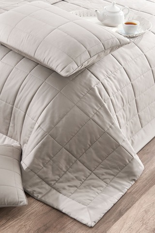 Savio Pamuk Saten Yatak Örtüsü Seti Lacivert Bej