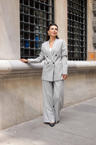 4 Düğmeli Kruvaze Geniş Çizgili Takım Açık Gri Açık Gri