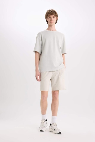 DeFacto %100 Pamuk Slim Fit Dar Kesim Dar Paça Cepli Basic Düz Şort B8673AX25SMGR437