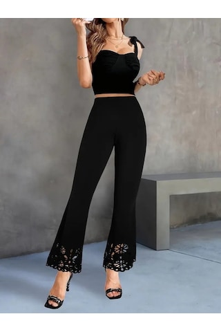 Leyla Sanat Sanata Yeni Bir Bakış Açısı Kadın Yüksek Bel Paçaya Doğru Genişleyen Lazer Çiçek Kesim Detaylı Ithal Krep Pantolon Siyah