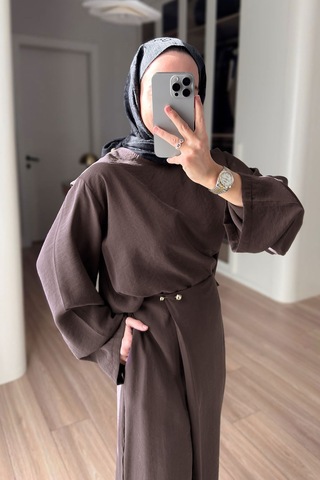 Ka Hijab Kruvaze Pantolonlu Salaş Takım - Kahverengi