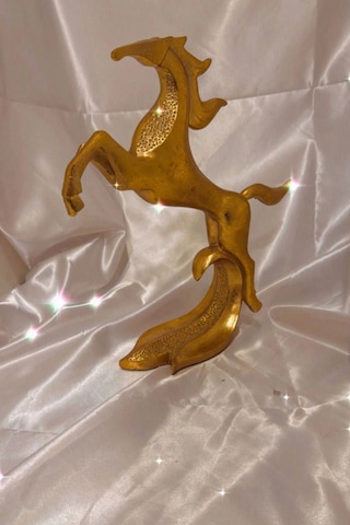 Avatar Kaideli Kübik Şahlanan Uçan At Gold