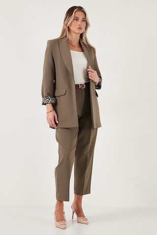 Lela Regular Fit Yüksek Bel Düz Paça Kemerli Bayan Pantolon 68350938 Haki