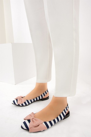 Fox Shoes Lacivert/beyaz/pudra Kadın Babet D726774404 Lacivert