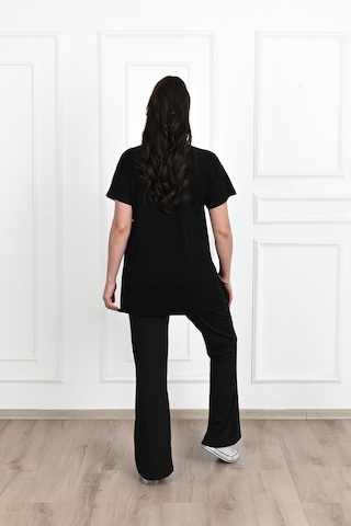 Kadın Bisiklet Yaka Yırtmaç Detaylı Büyük Beden Tshirt 9633-22 001