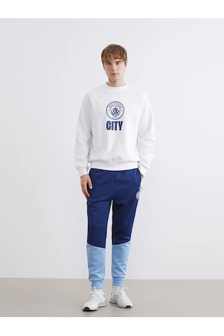 Lc Waikiki Beyaz Bisiklet Yaka Manchester City Baskılı Erkek Sweatshirt