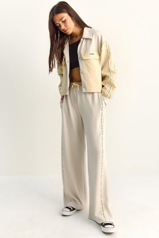 Shade Kadın Şerit Detaylı Kontrast Dokulu Ceket Wide Leg Pantolon Takım 8075 60286154 - Bej