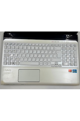 Sony Vaio SVF152C29W i3-3110M 8 GB 128 GB SSD 15.6" Dizüstü Bilgisayar (Outlet)