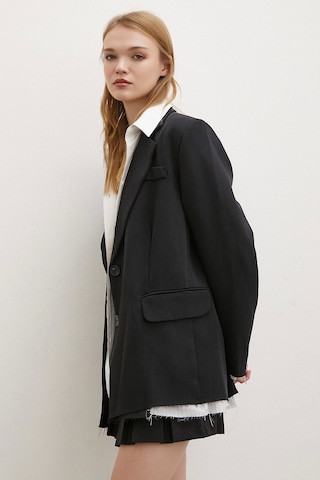Never More Cep Kapaklı Kesik Detaylı Blazer Ceket Siyah Siyah