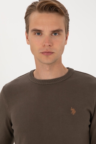 U.S. Polo Assn. Erkek Slim Fit Bisiklet Yaka Vizon Basic Kazak 50313713-VR052