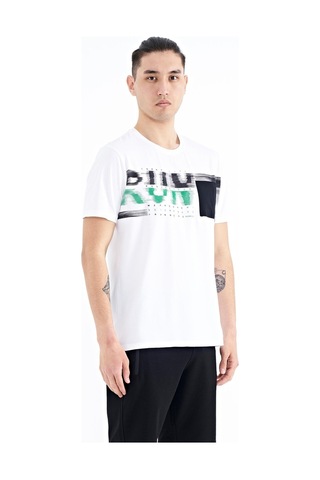 Tommy Life Beyaz Ön Cep Detaylı Baskılı Standart Kalıp Erkek T-shirt - 88200 001
